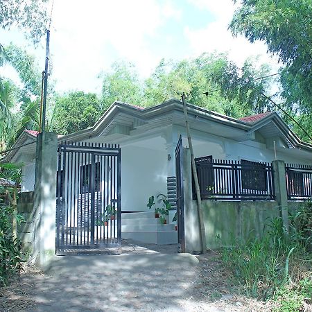 Hanella'S Place Bacong  Esterno foto